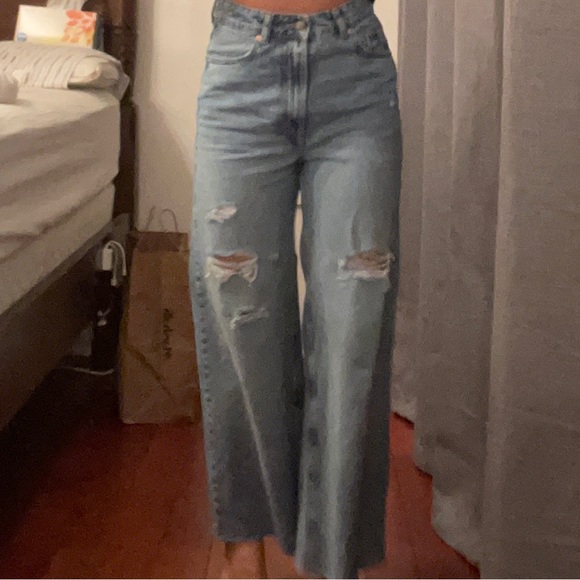 H and m high rise wide leg jeans - Picture 3 of 3
